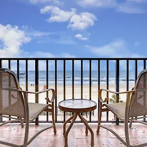https://beach-quarters-resort-daytona.thedaytonabeachhotels.com